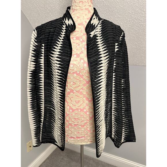 EUC Chico’s Jacket Black Off White Neutral Textured Ziggy Pattern Size 3/XL/16 - Picture 1 of 7